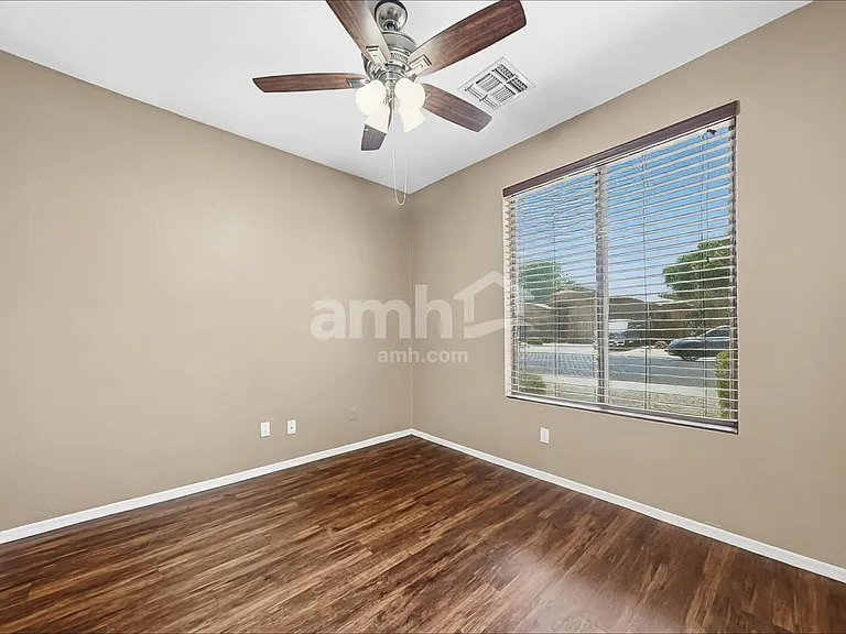 2150 E Bellerive Pl — Photo 15