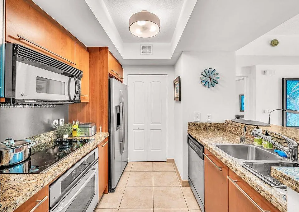 110 Washington Ave #110