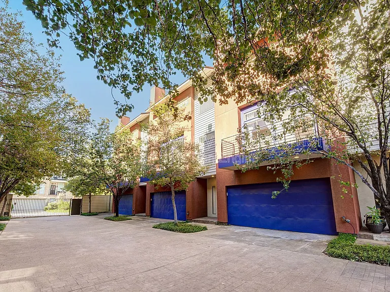 1501 California St #C — Photo 1