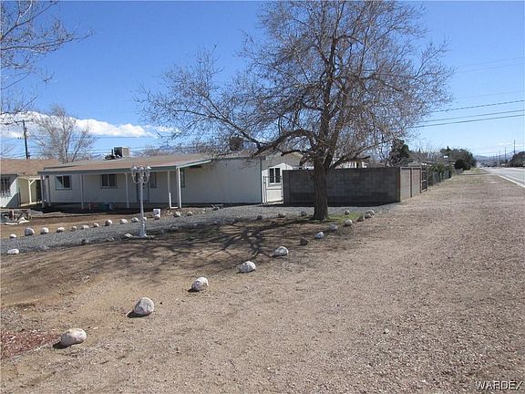 2nd image of 3006 E Suffock Ave