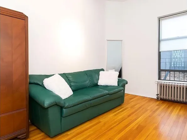 41 Jane Street 5B image 2 of 7