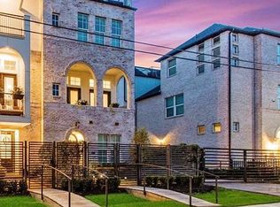 2613 Maxroy St, Houston, TX 77007