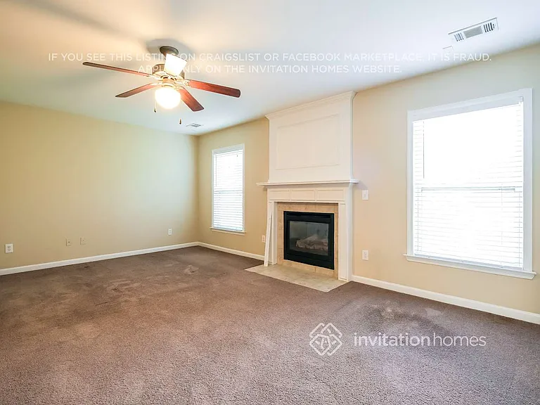 4392 Walforde Blvd — Photo 14