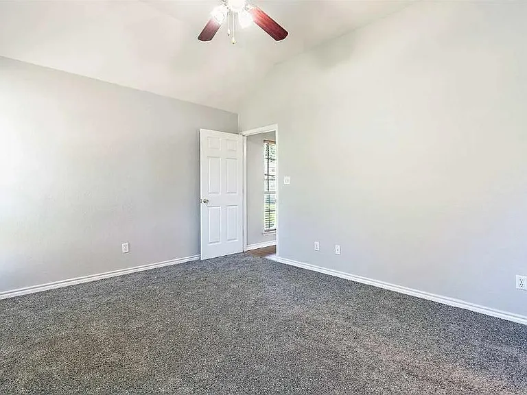 5920 Travis — Photo 8