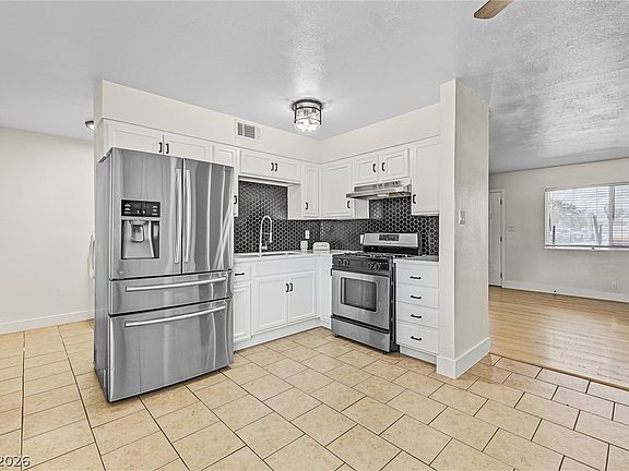 5th image of 6100 Preston Cir