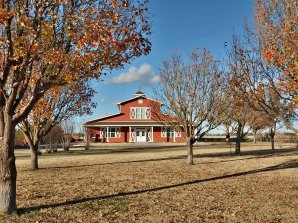 507 E 16th St, Portales, NM 88130