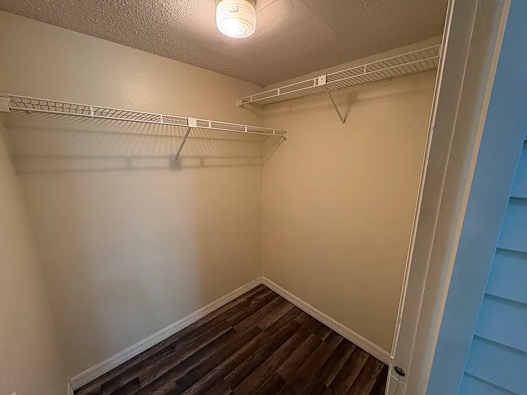 1948 Lake Atriums Cir #121 — Photo 21