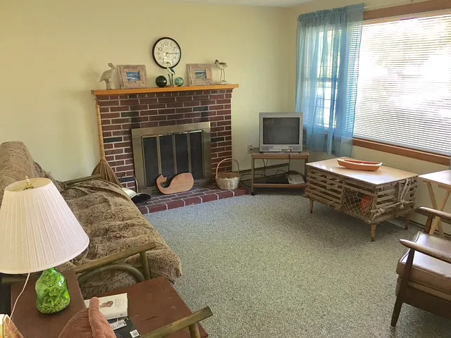 3 bed, 1312 sqft, $1,500 — Photo 3