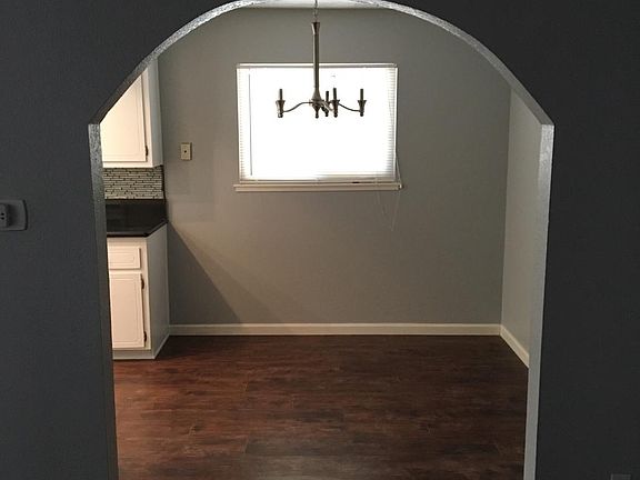 3rd image of 8217 Paisley Ave