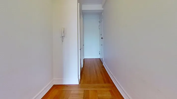 Rented by Bond New York | media 32