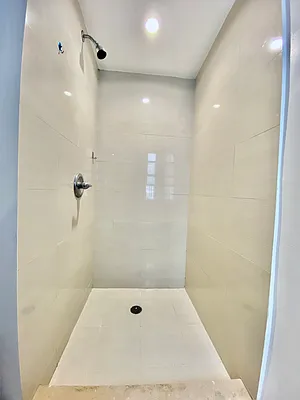 Rented by Compass | media 11