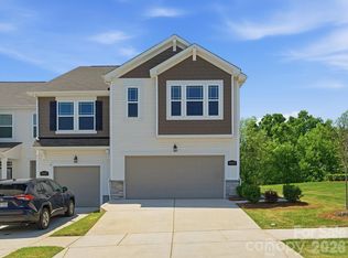 4529 Iron Oak Ln, Charlotte, NC 28269