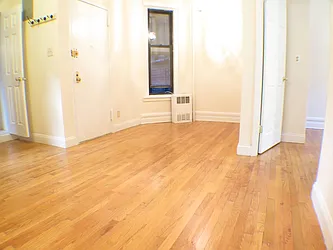 Rented by Glasser Realty LLC