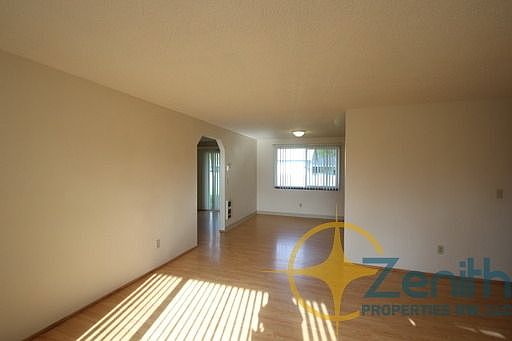2nd image of 3505 NE 135th Ave