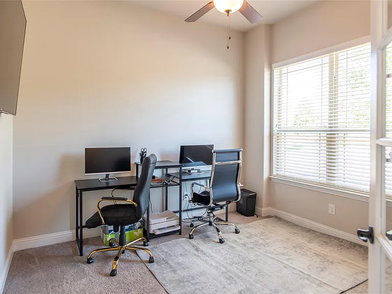 638 Brook Dr — Photo 30