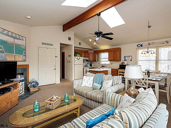 3rd image of 5606 Asbury Ave Floor 2
