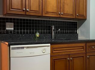 70-17 57th Rd FLOOR 2, Maspeth, NY 11378