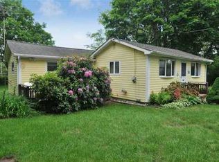 31 Cobleigh St, Charlestown, RI 02813