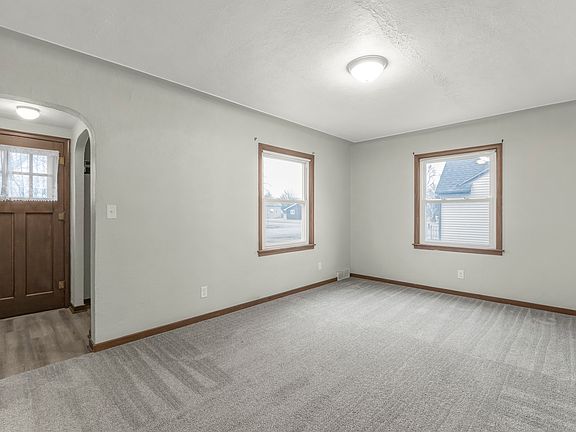 5th image of 421 S 4th St