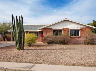 6462 E Calle Luna, Tucson, AZ 85710