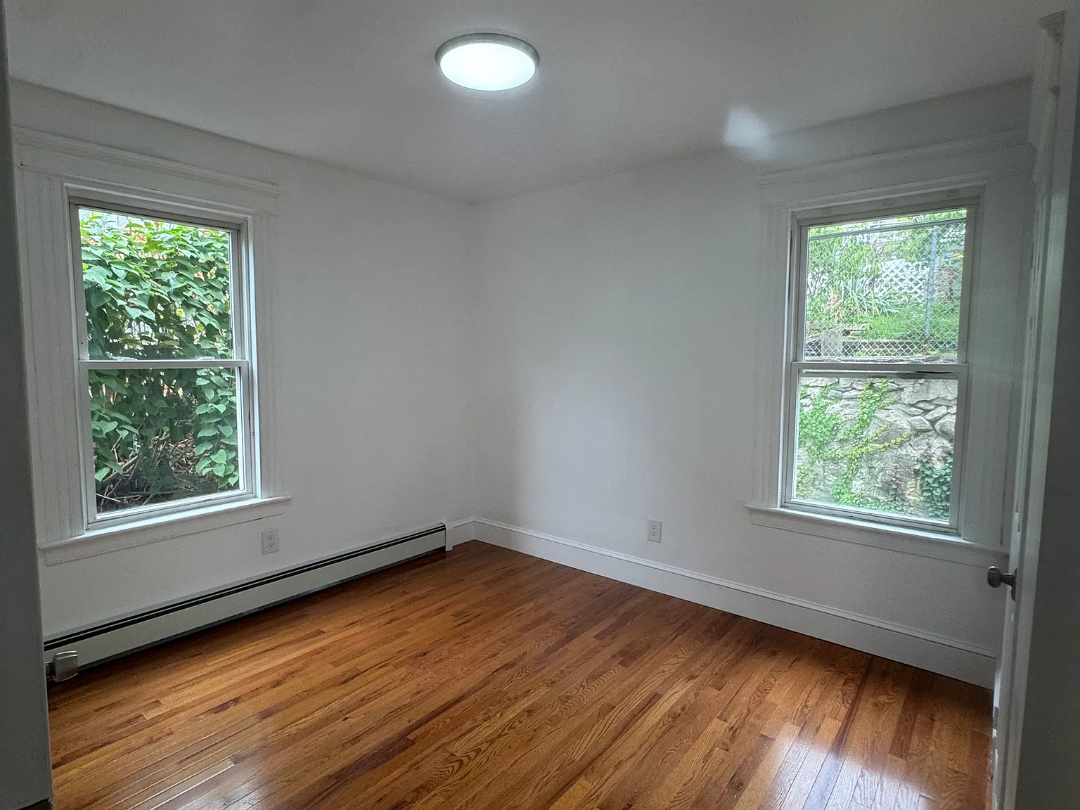9 bed, 3.0 bath, 3240 sqft, $1,750 — Photo 1