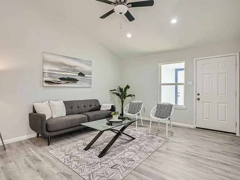 12314 Dellrey Dr #B — Photo 4