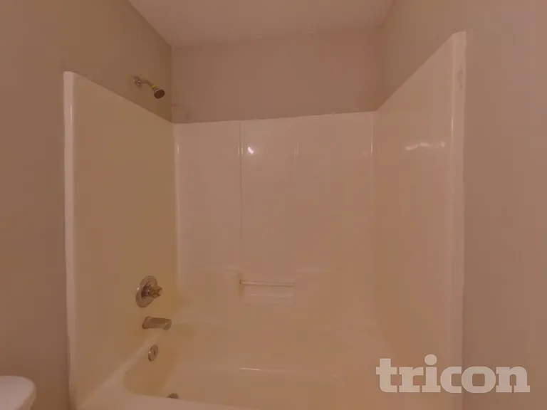 527 W Saddletree Dr — Photo 19