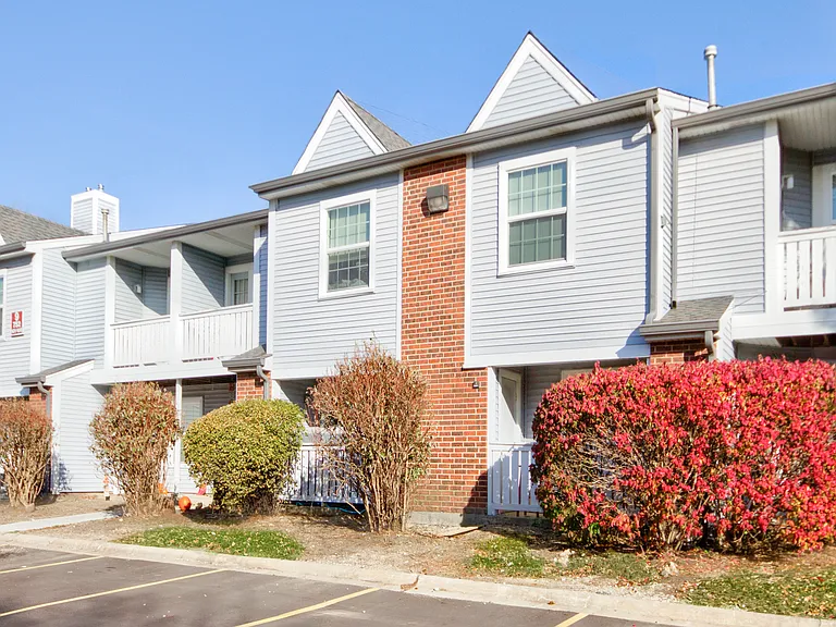 Waterford Greens Apartments and Townhomes — Photo 14