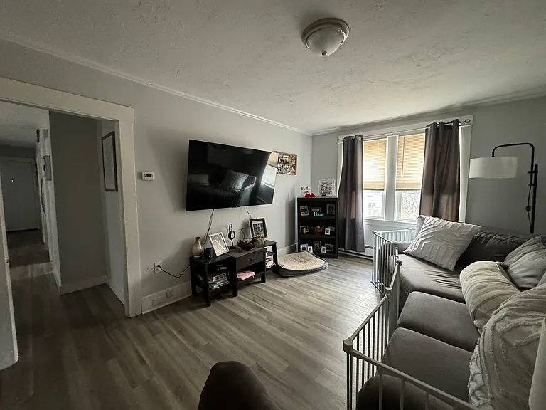 131 Simonds St #2 — Photo 6