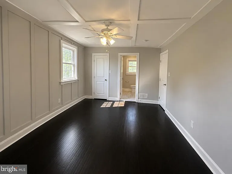 256 W Beidler Rd — Photo 18