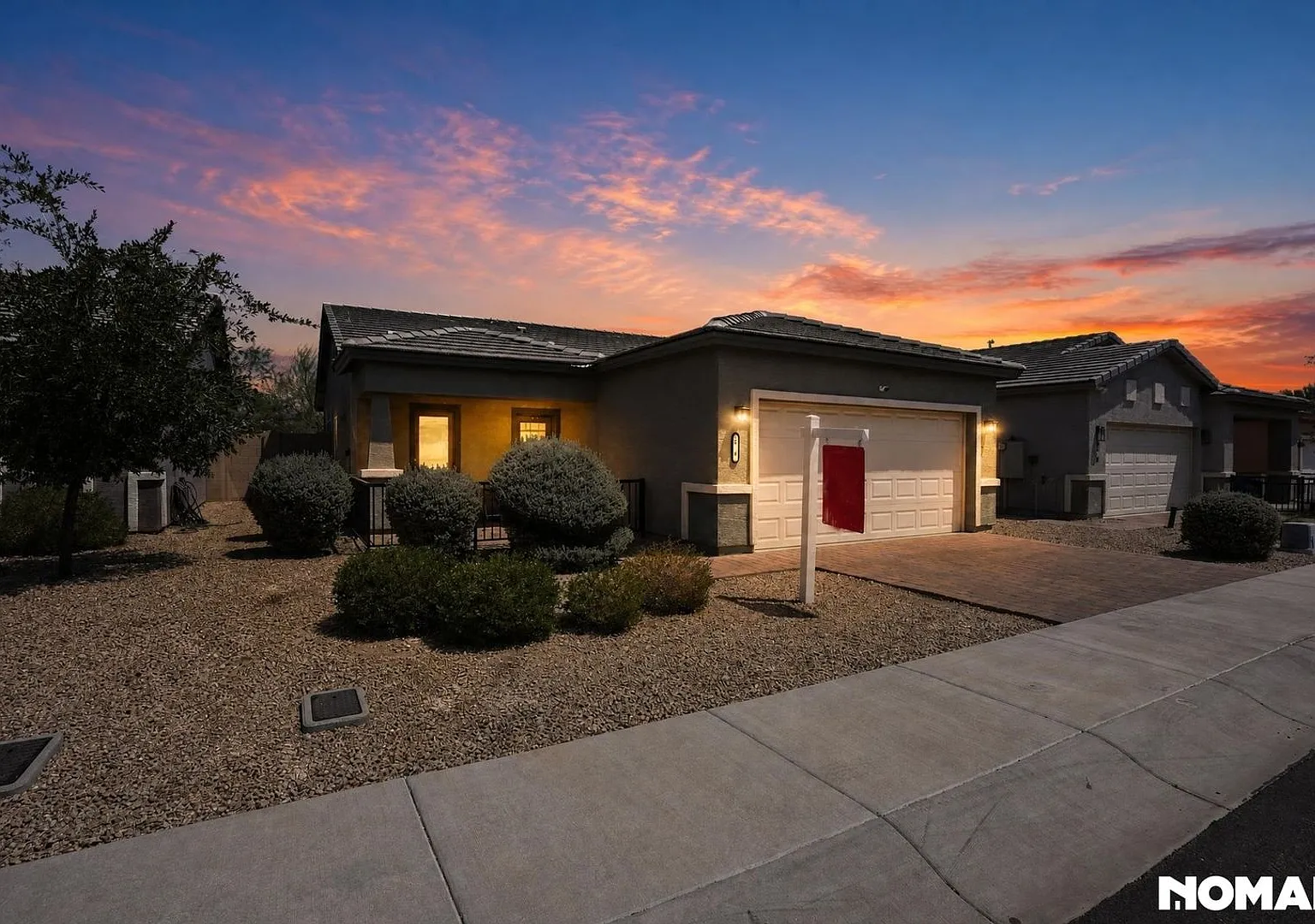Charming 3BR House in Phoenix — Photo 2