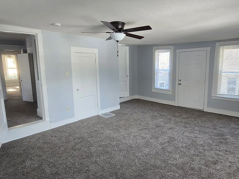 4007 Clark Ave — Photo 13