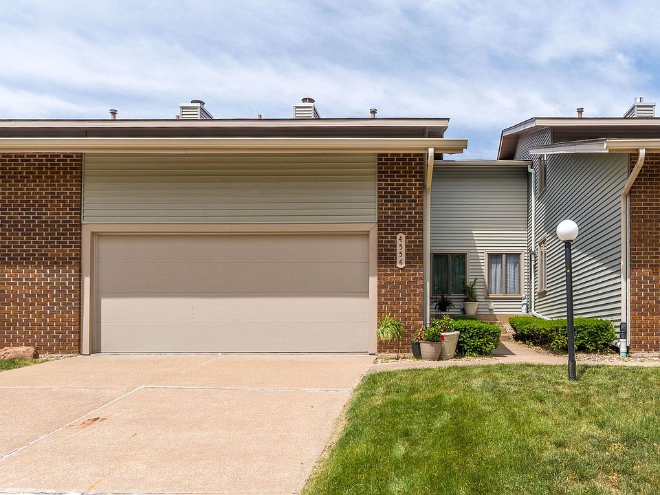 1st image of 4554 Bunker Hill Dr