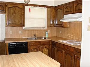 3rd image of 3607 Marlborough Dr