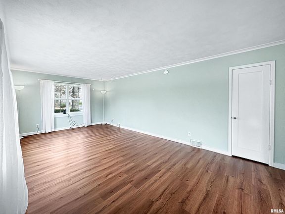 4th image of 2314 W Laura Ave