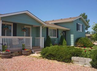 7220 McKenna Rd, Torrington, WY 82240