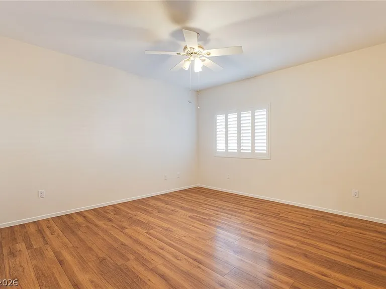 300 Pine Haven St #101 — Photo 23