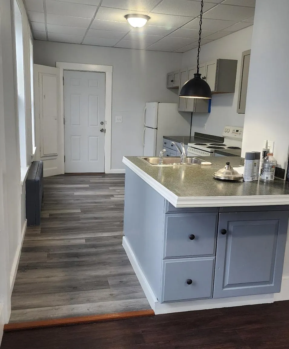 108 Green St — Photo 2