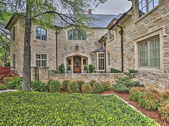 3rd image of 6755 Wade Hampton Ct