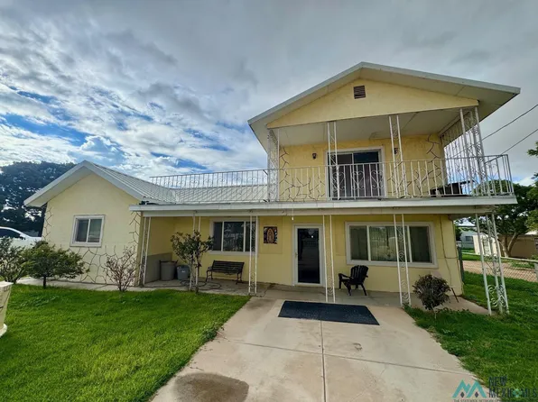 612 W Cedar St, Loving, NM 88256