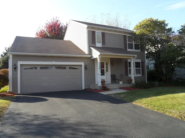 1749 Newport Ln, Montgomery, IL 60538