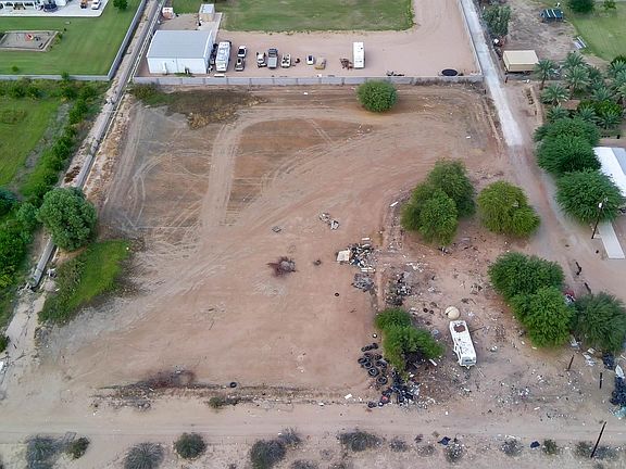 5th image of 3229 W County Rd #18