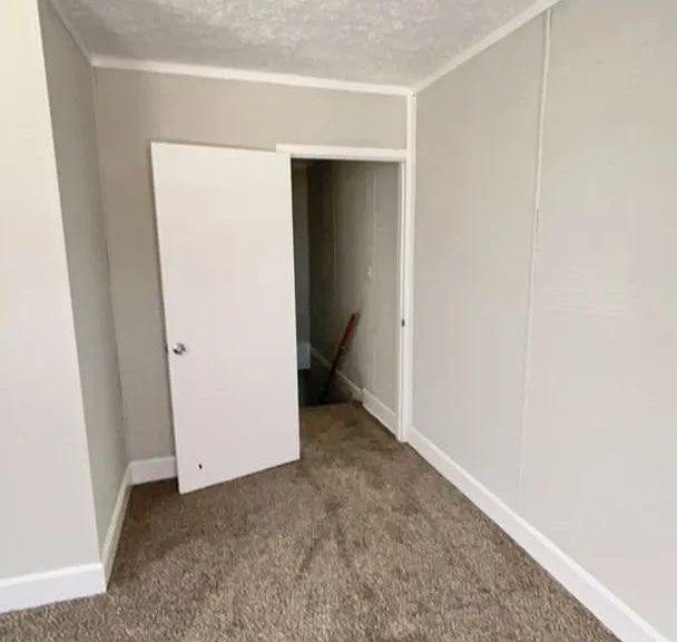 611-613 Oregon St — Photo 2