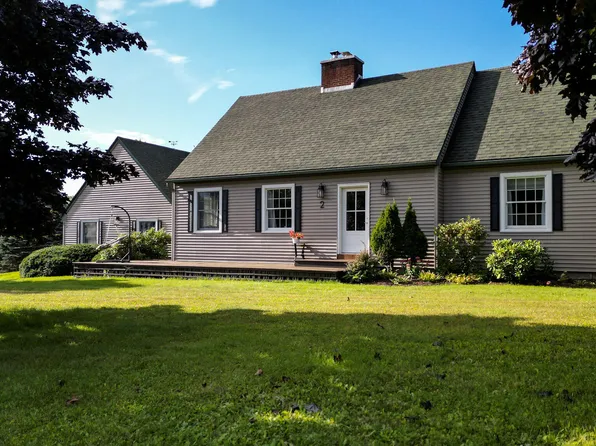 2 Alfreda Ct, Morrisonville, NY 12962