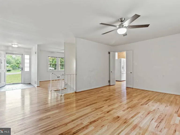14908 Claude Ln — Photo 5