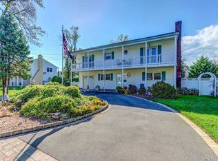 19 Bayview Rd, Amityville, NY 11701