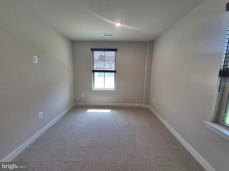 6054 Fallfish Ct — Photo 21