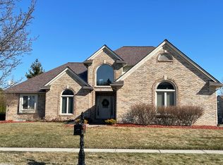 47290 Woodberry Estates Dr, Macomb, MI