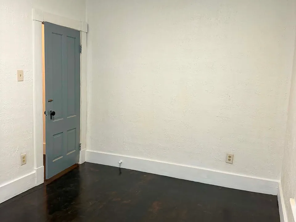 16 Grove St #16