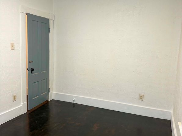 16 Grove St #16